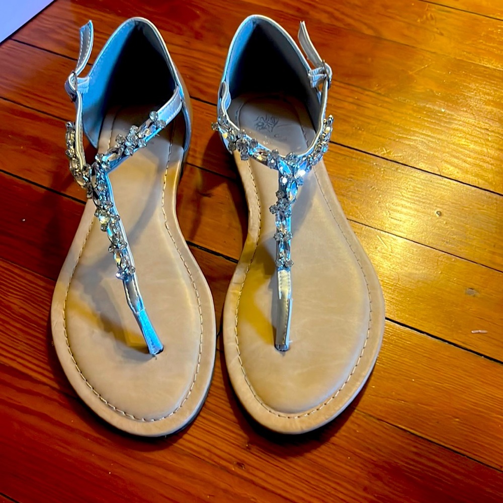 Silver sandals with jewels
